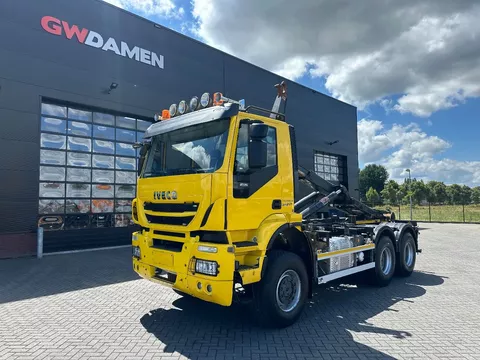 Iveco Trakker 380T45 6x6 Hooklift Euro 6