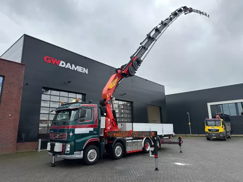 Volvo FH 520 8x2 Effer 850 + Fly jib, winch Euro 5